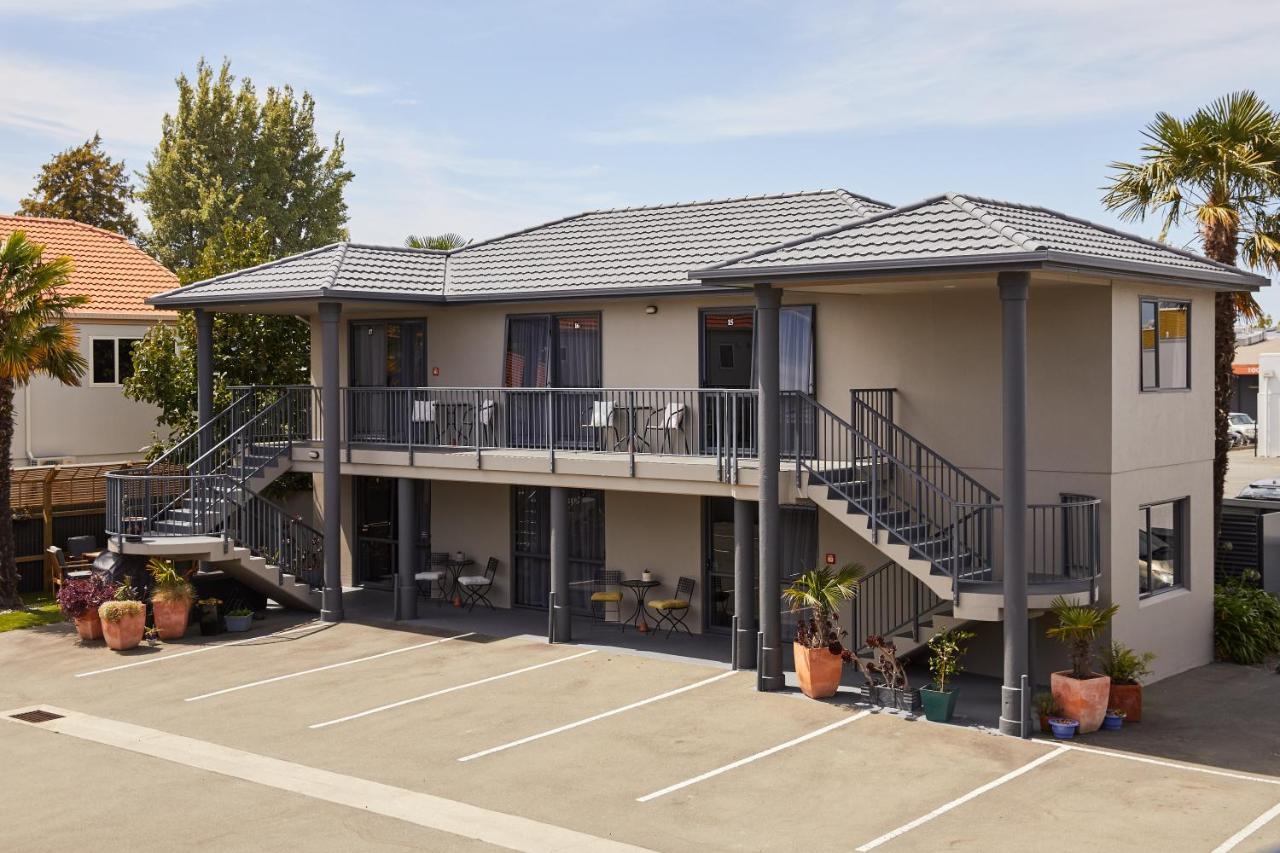 Blenheim Palms Motel Exterior foto