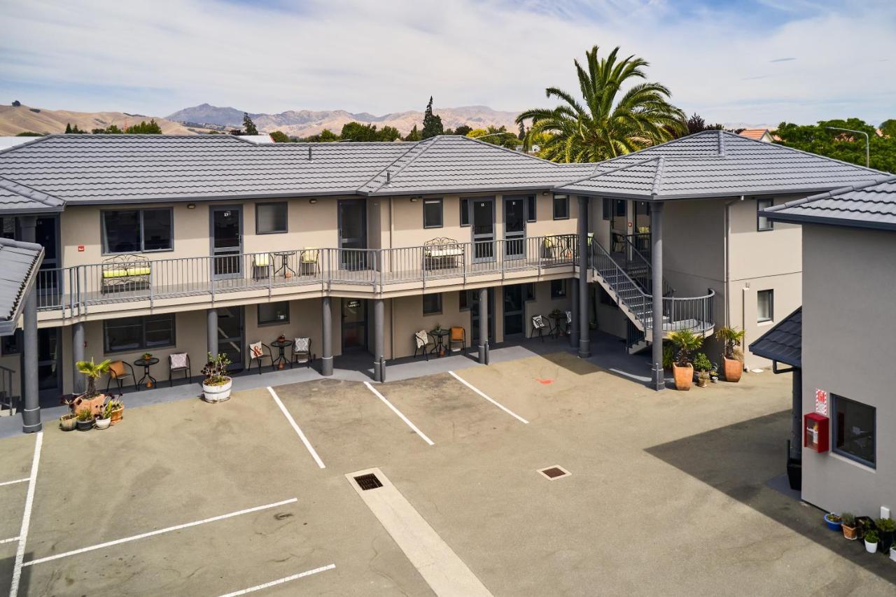 Blenheim Palms Motel Exterior foto
